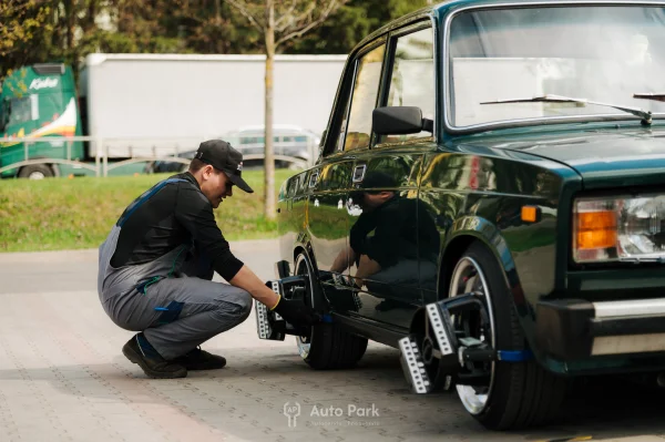 Produkcia AUTO Park Show: Talky s Lucky Boyom a expertmi - moment 14