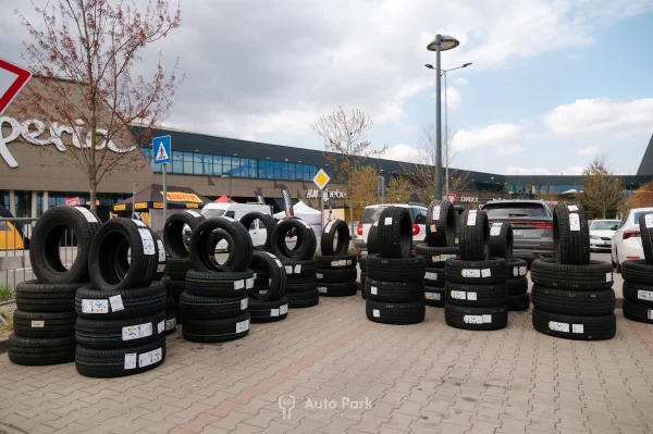 Produkcia AUTO Park Show: Talky s Lucky Boyom a expertmi - moment 1