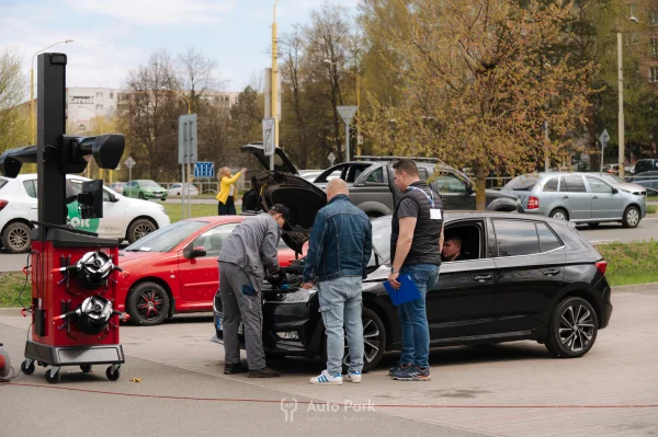 Produkcia AUTO Park Show: Talky s Lucky Boyom a expertmi - moment 9